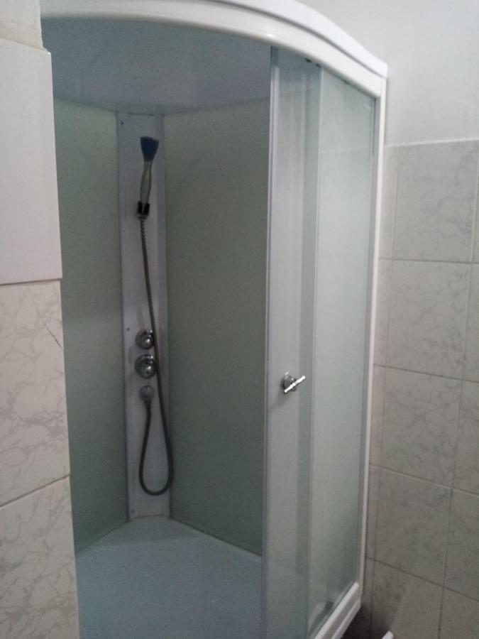 Hostel Raikhan Атирау Екстер'єр фото